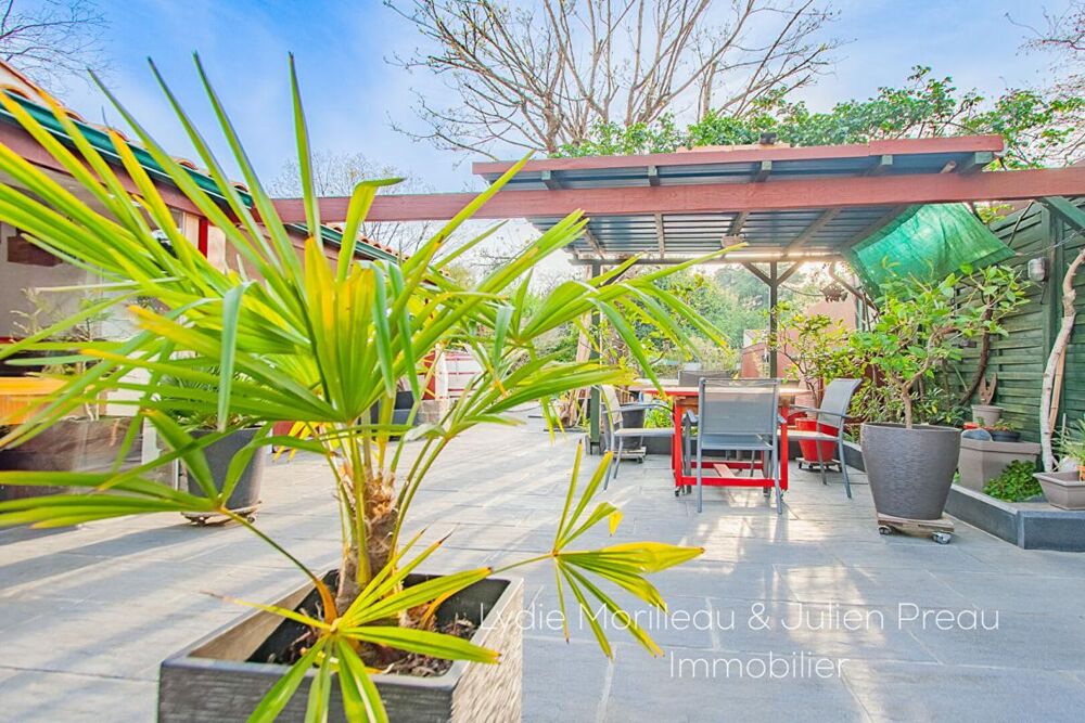 Vente Maison MAISON DE CARACTÈRE  REZÉ -107 m² - JARDIN ARBORÉ Reze