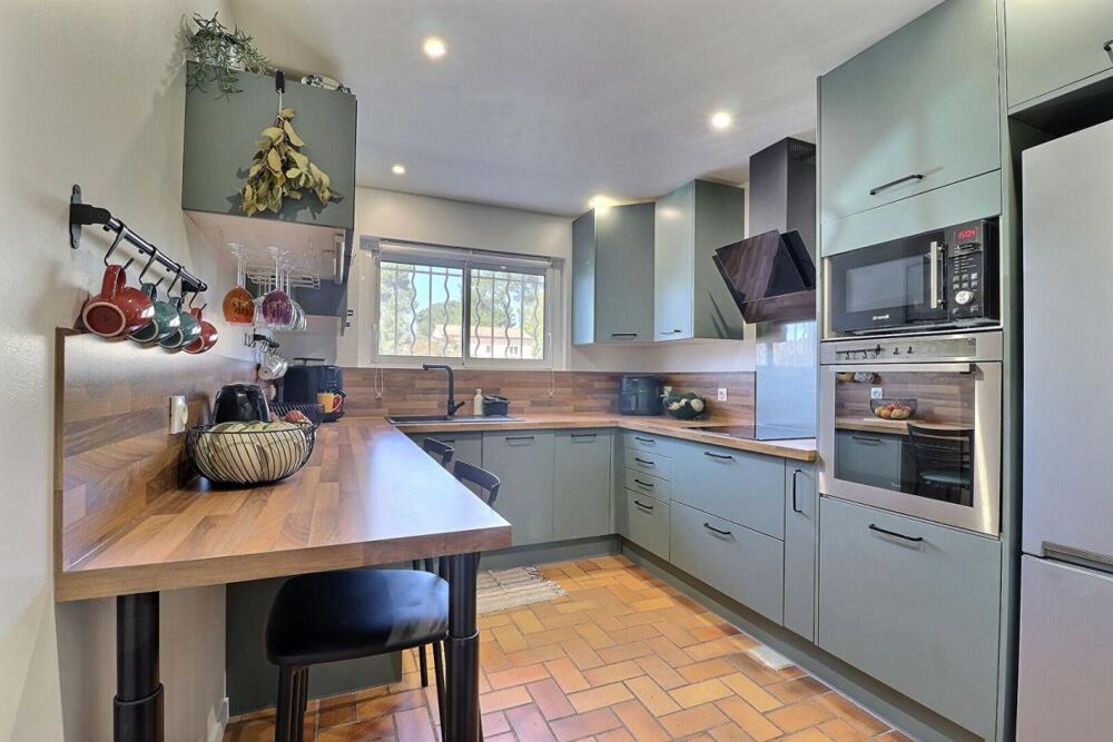 Vente Maison Maison familiale 4 chambres ? Jardin 410 m² ? Environnement calme Le pian medoc