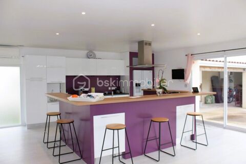   Maison 6 chambres Maison - 7 pi�ce(s) - 226 m�