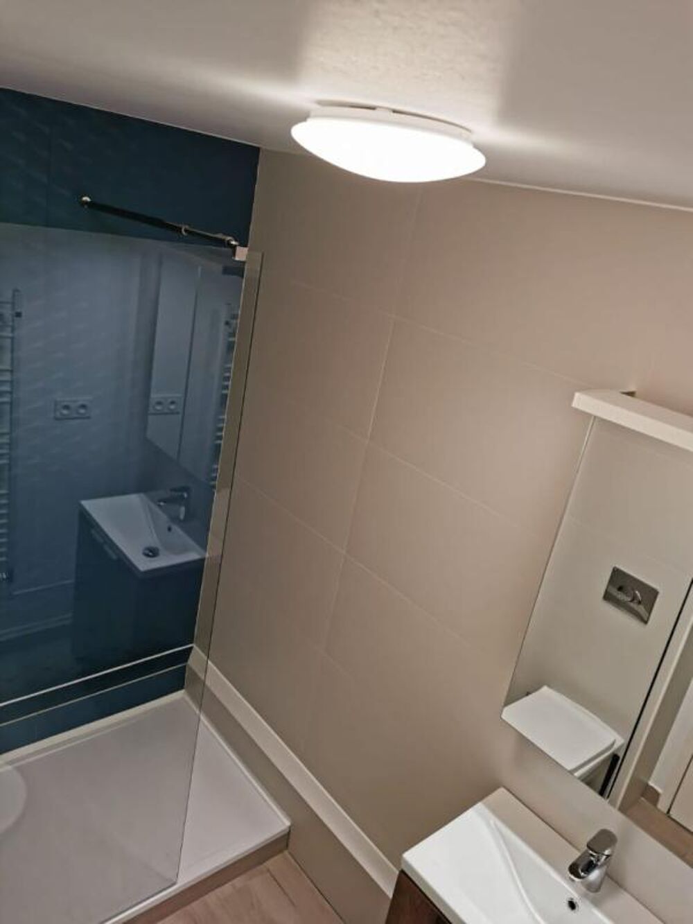 Location Appartement Appartement Lyon 2 pièces 39 m2, parking Lyon 8