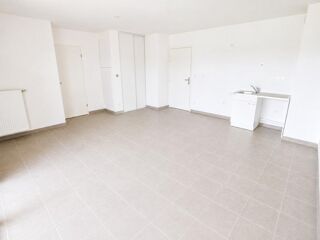  Appartement à louer 3 pièces 63 m²