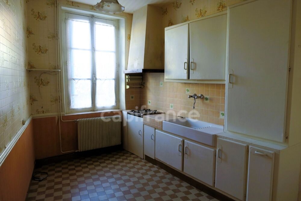 À VENDRE: Maison de 5 pièces à DROUÉ, au coeur du Perche Vendômois