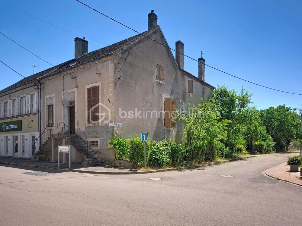 MAISON A RENOVER EN DEUX PARTIES AVEC TERRAIN