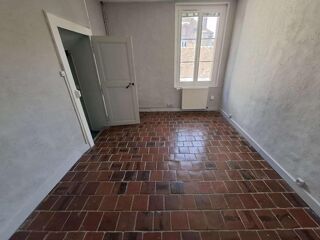  Immeuble à vendre 14 pièces 205 m²