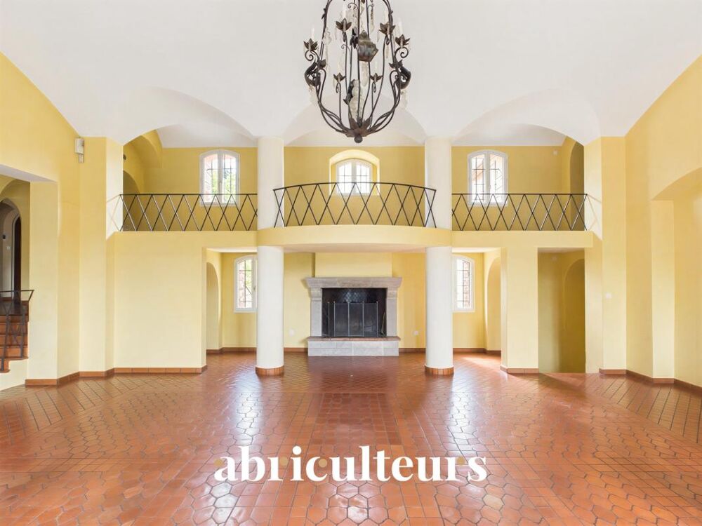 à vendre  Maison Saint-Raphaël (83700)