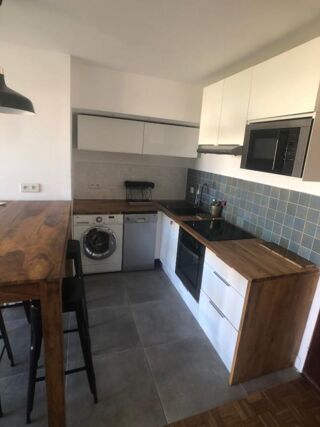  Appartement à louer 2 pièces 57 m²