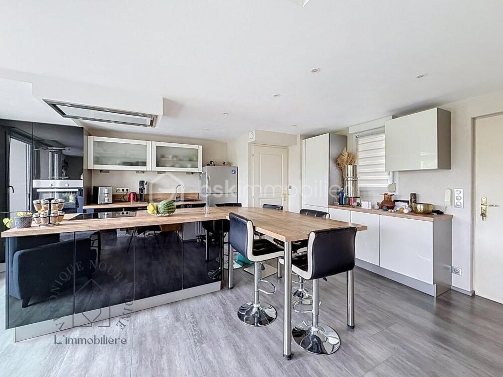 Vente Duplex/Triplex La campagne à la ville : Superbe Duplex Lumineux aux Portes de la Forêt – Strasbourg Robertsau Strasbourg