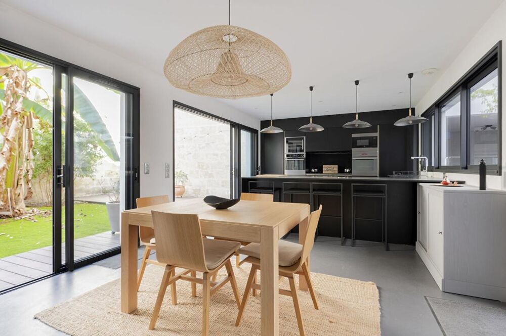 Vente Appartement ordeaux Rare sur le marché : un lieu de vie unique, entre pierres d'histoire et art de vivre contemporain Bordeaux