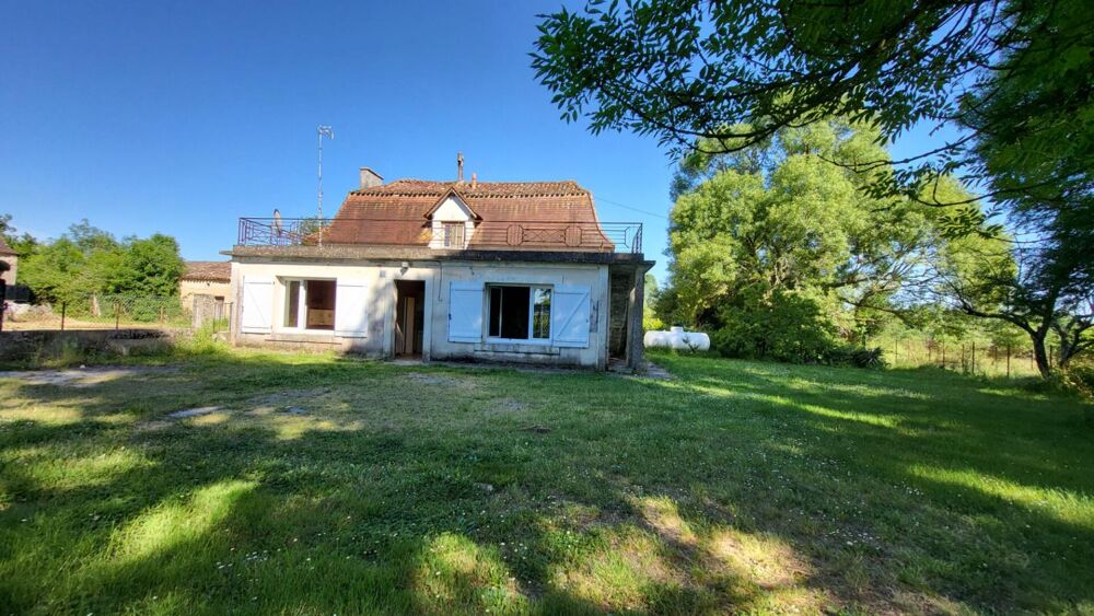 241300 Maison Bosset 5 pièces de plain pied 103 m2 à rénover sur parcelle de 2237 m²