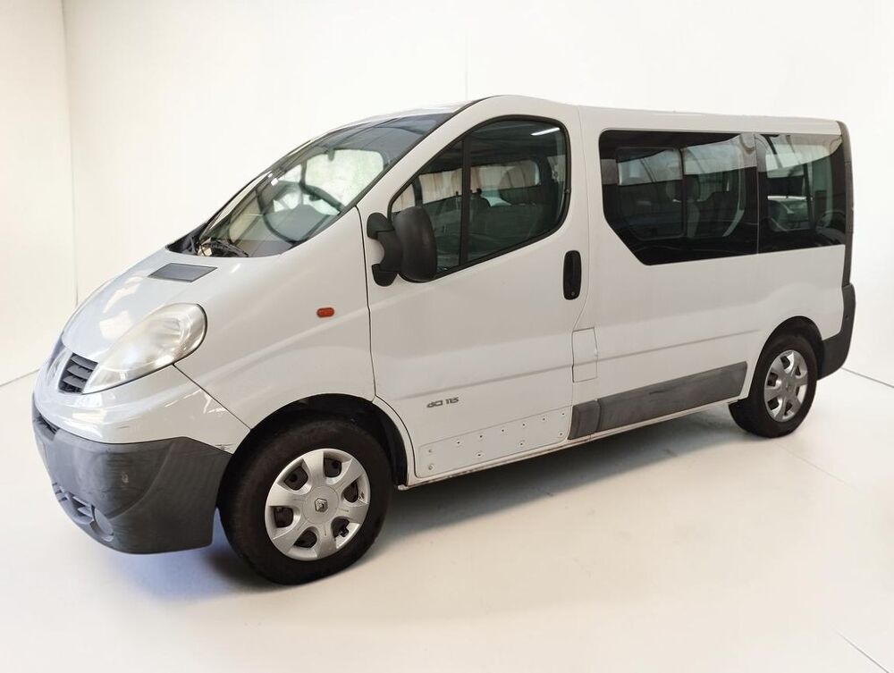 Trafic 2.0 DCI 115 AUTHENTIQUE L1 H1 2013 occasion 06640 Saint-Jeannet