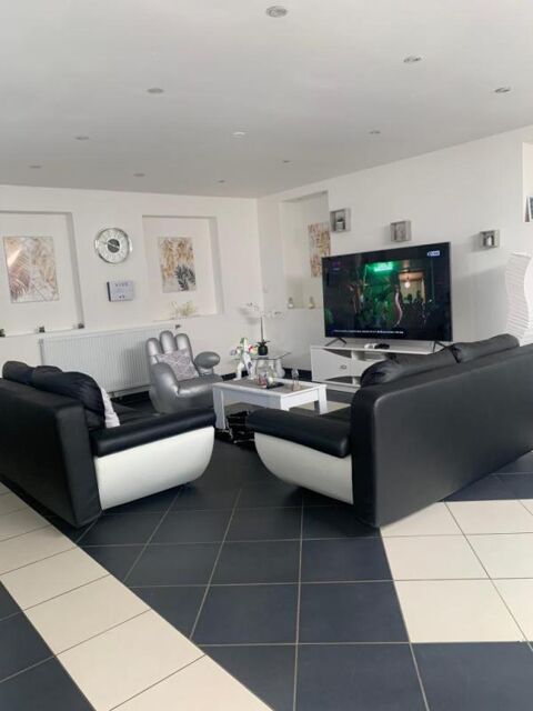  Appartement � louer 2 pi�ces 90 m�