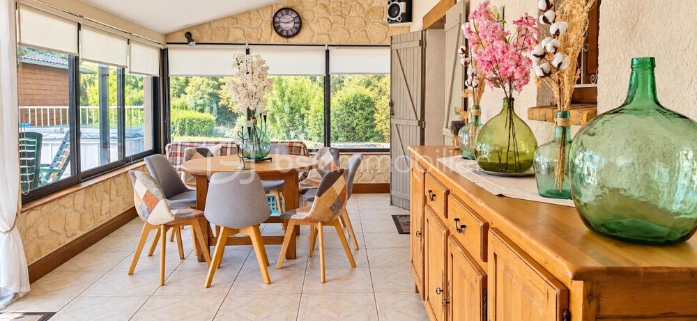 Vente Maison BELLE DEMEURE AVEC PISCINE ET SPA - 160m², 4 CHAMBRES, GRANDE VÉRANDA, TERRAIN CLOS DE 1520m², SANS VIS- Å- VIS Longueville