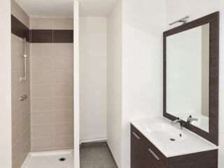 Location Appartement T2 avec terrasse et parking à VILLEURBANNE Villeurbanne