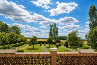  Propriété/château à vendre 4 pièces 117 m²