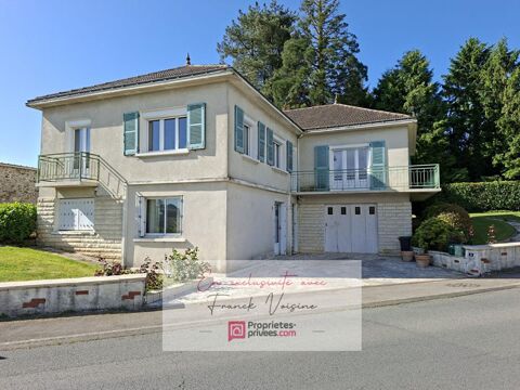   A VENDRE en exclusivit� au Boup�re, Maison de 190 m2 avec 4 chambres et 1 appartement sur un terrain de 880 m2 env Maison - 9 pi�ce(s) - 190 m�
