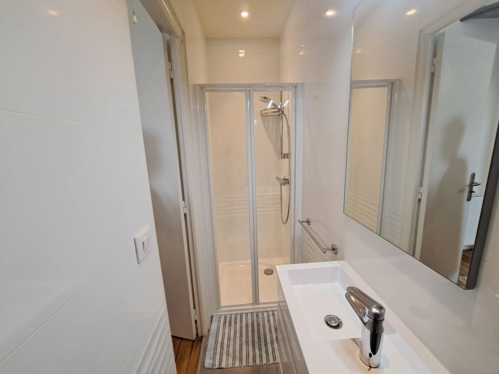 Appartement à louer 1 pièces BELLEU (02)