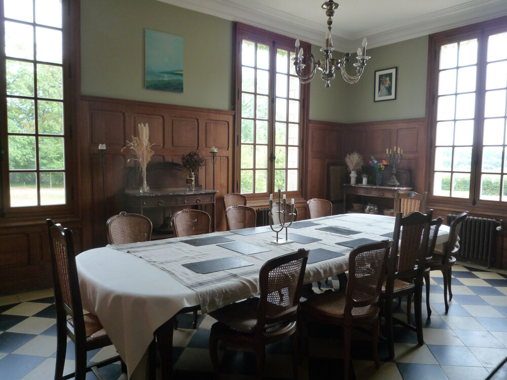 ARMENTIERES EN BRIE (77)à vendre superbe maison de maitre 18 chambres sur son parc arboré de 13500 m2