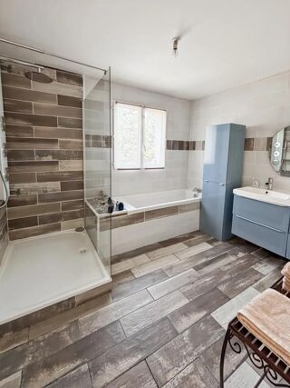  Maison � vendre 8 pi�ces 209 m�
