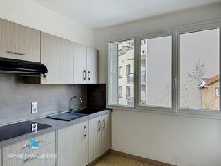  Appartement à louer 3 pièces 59 m²