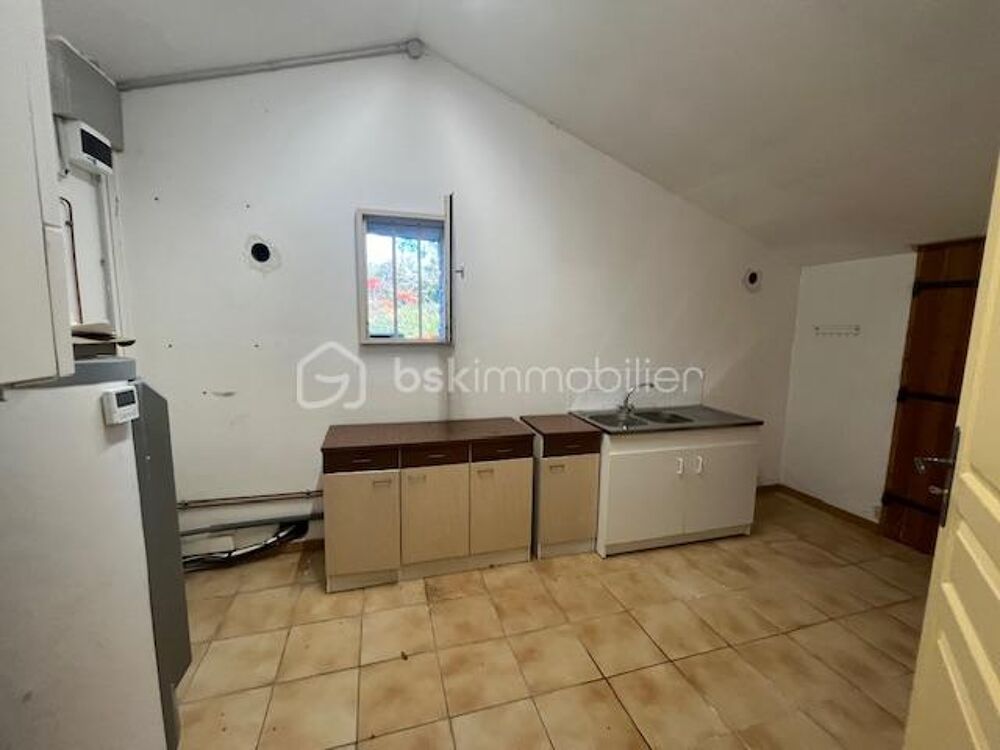 � vendre  Propri�t�/ch�teau M�nerbes (84560)