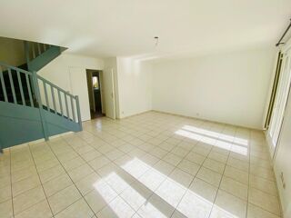  Maison à louer 4 pièces 81 m²