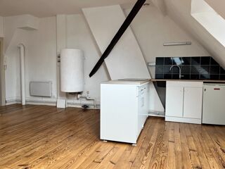  Immeuble à vendre 15 + pièces 300 m²