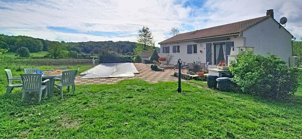 Vente Maison Maison individuelle sur sous-sol, avec piscine sur un terrain de 1491 m² Paussac et saint vivien