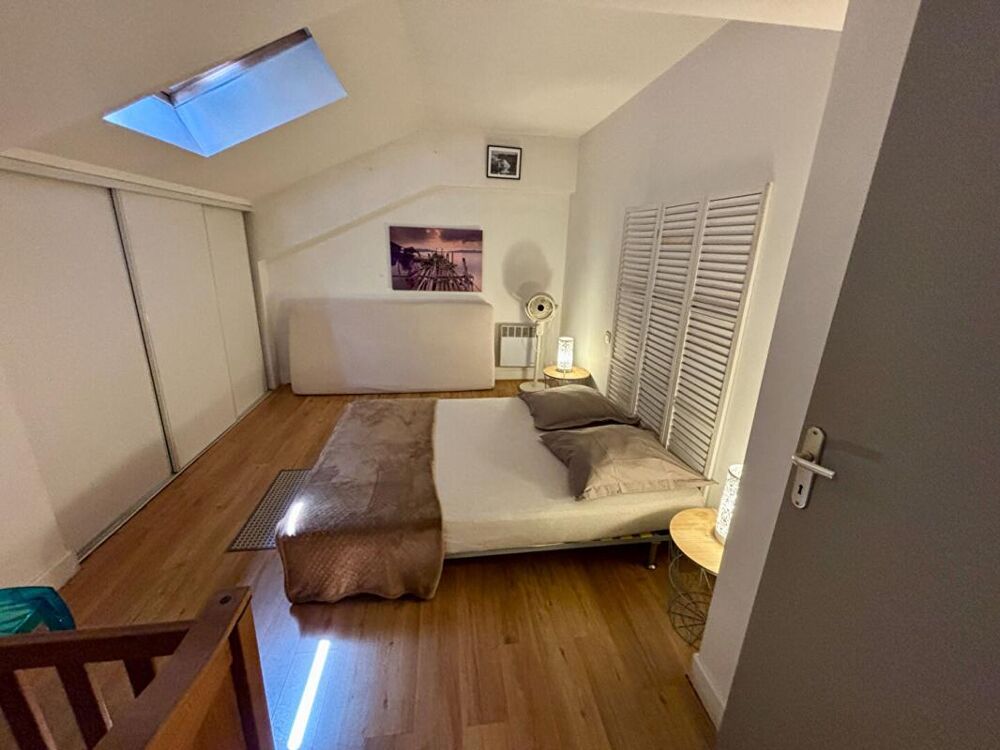 Vente Appartement Bordeaux Nansouty  Duplex de charme avec parking, vendu meublé, fort potentiel locatif Bordeaux