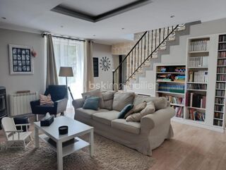  Maison � vendre 10 pi�ces 242 m�