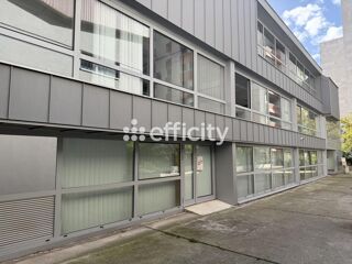  Immeuble à vendre 15 + pièces 1900 m²