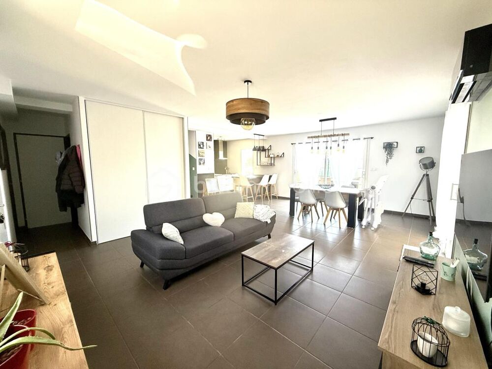 Vente Maison Maison moderne avec piscine de 2017 Montarnaud