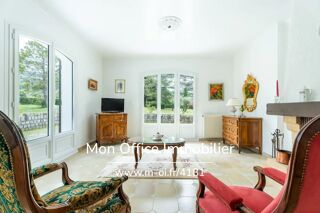  Propriété/château à vendre 6 pièces 250 m²