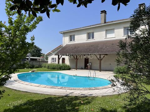   Maison 9 pi�ces Maison - 9 pi�ce(s) - 282 m�