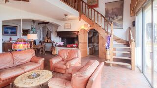  Villa  vendre 8 pices 266 m