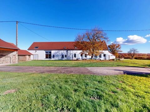   Grande Maison de Caract�re avec Terrain Arbor� � Lapeyrouse Maison - 7 pi�ce(s) - 320 m�