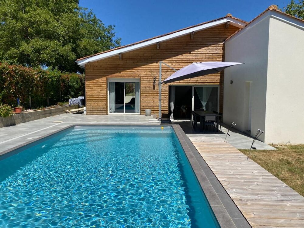 Vente Maison Maison familiale 4 chambres, avec piscine, dépendance, et vue dégagée Escoussans