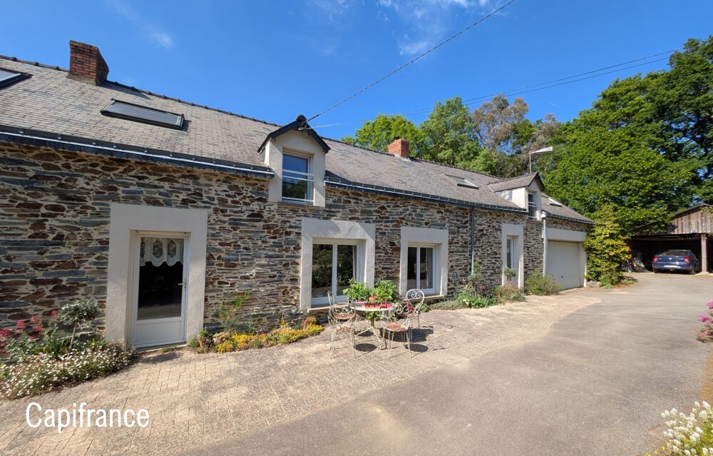 Maison en pierre  PLESSE  165 m²  Terrain 9 000 m²  Proximité N137