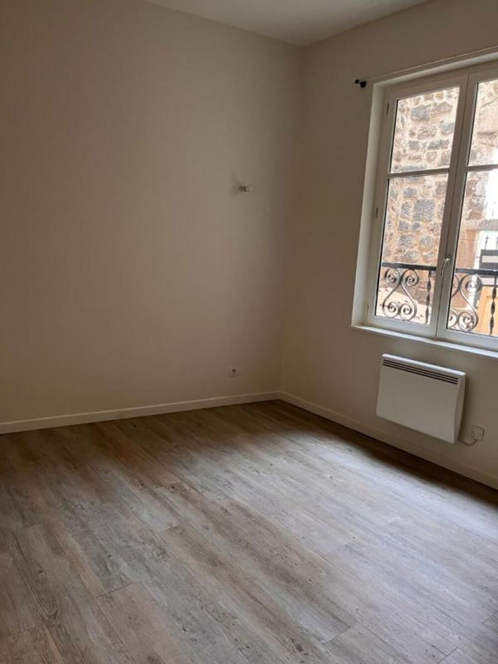 Location Appartement T3 de 72 m² centre historique du PUY EN VELAY Le puy en velay