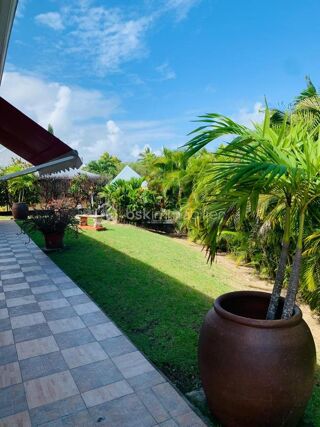  Propriété/château à vendre 13 pièces 303 m²