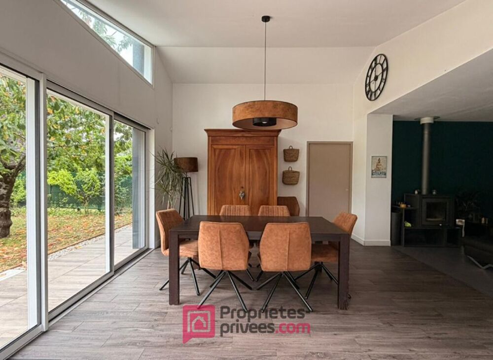 MAISON CONTEMPORAINE DE PLAIN-PIED - 5 CHAMBRES - BASSE-GOULAINE