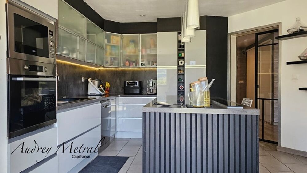 Maison d'env.157m2 habitable avec jardin et piscine à vendre à Serrières-en-Chautagne (73)