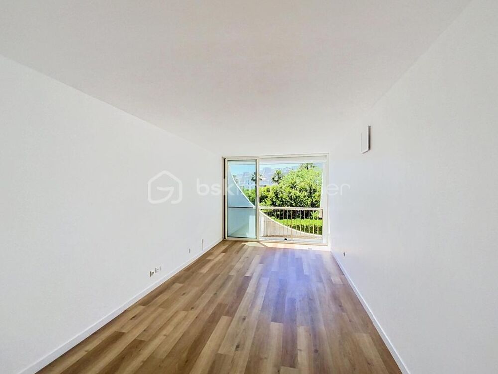 **** NOUVEAUTÉ * T2 ENTIÈREMENT RENOVÉ * QUARTIER POINT ZÉRO * PROCHE MER ****