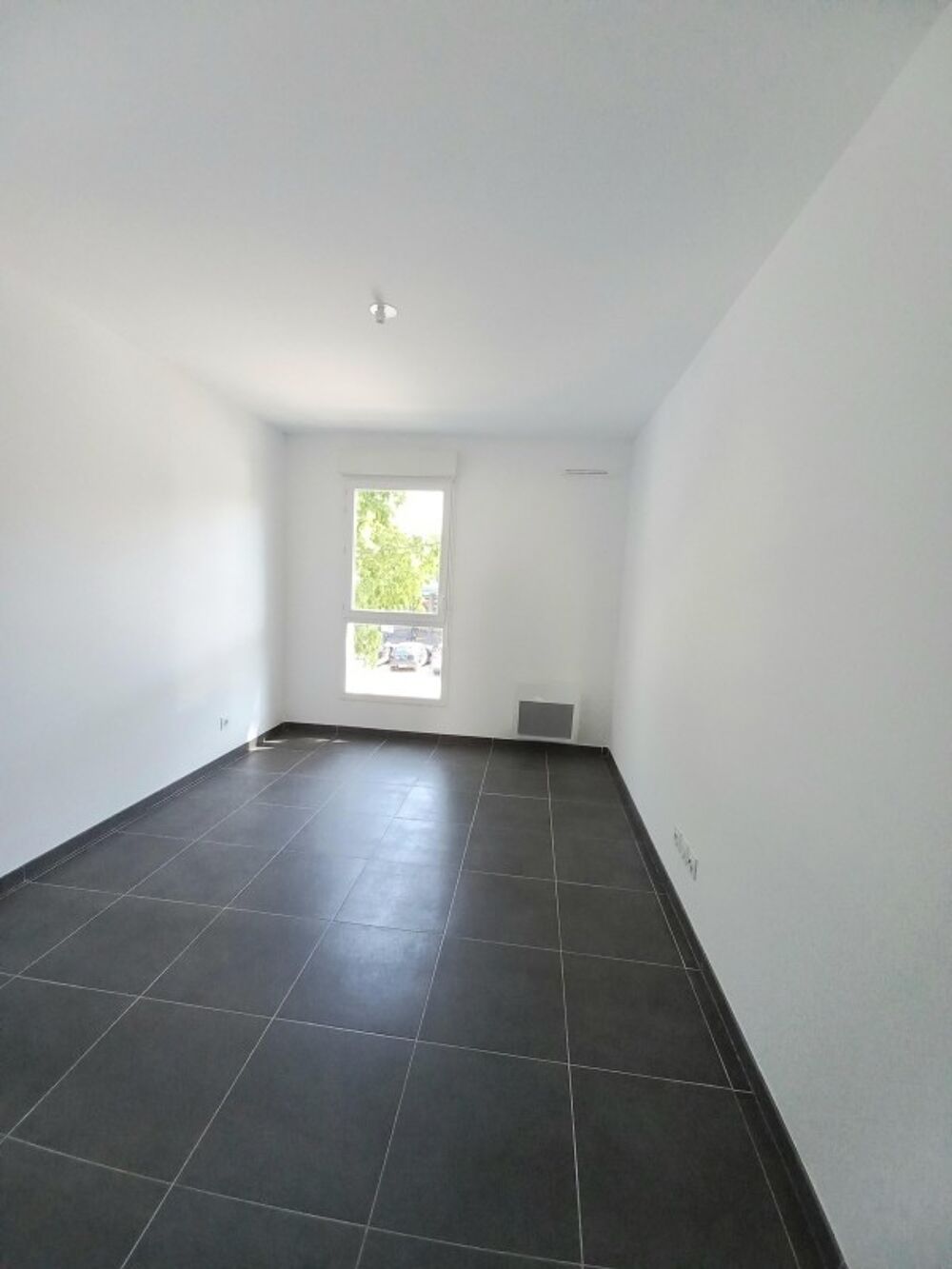 Location Appartement T3 neuf avec terrasse et parking dans le 9ème arrondissement de MARSEILLE Marseille 9