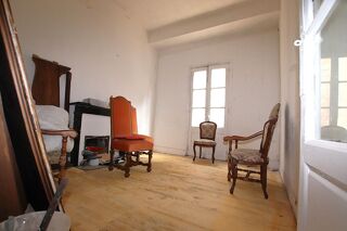  Immeuble à vendre 15 + pièces 430 m²