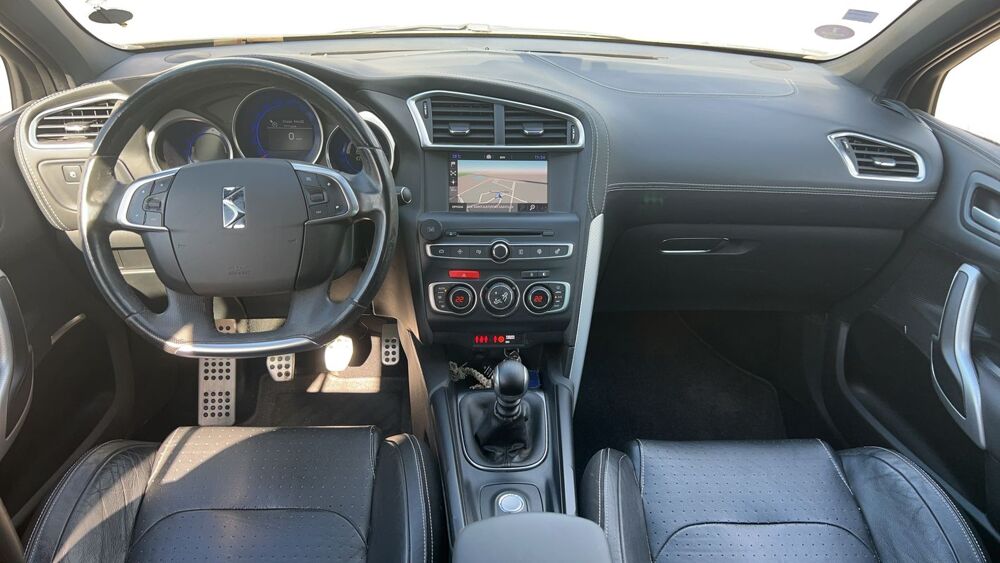 DS4 Crossback 1.2 PureTech 130 Moondust 2017 occasion 13230 Port Saint Louis Du Rhone