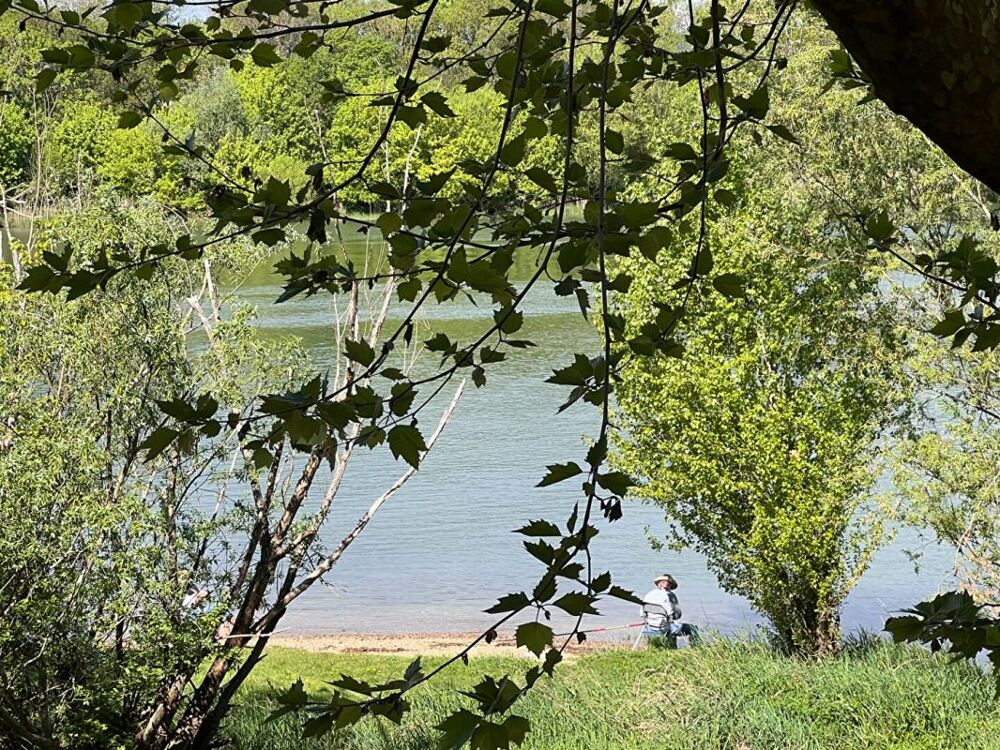SOUS OFFRE AU PRIX - BEAUREGARD . Duplex 4 pièces 109m2 habitables + terrasse, cave et 2 places de stationnement