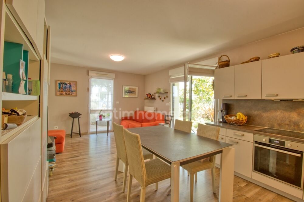 Vente Appartement Magnifique appartement 3 pi�ces avec terrasse et jardin de 60 m� + parking - Quartier Renaissance � La Rochelle La rochelle