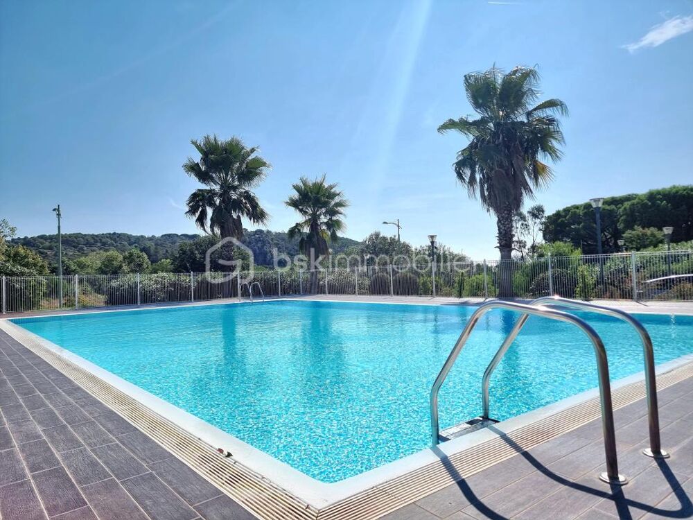 EXCLU STUDIO 30M2 - TERRASSE - PISCINE PARKING SS-SOL BOXABLE - PROCHE COMMODITÉS - DOUBLE VITRAGE - VOLETS ELECTRIQUES