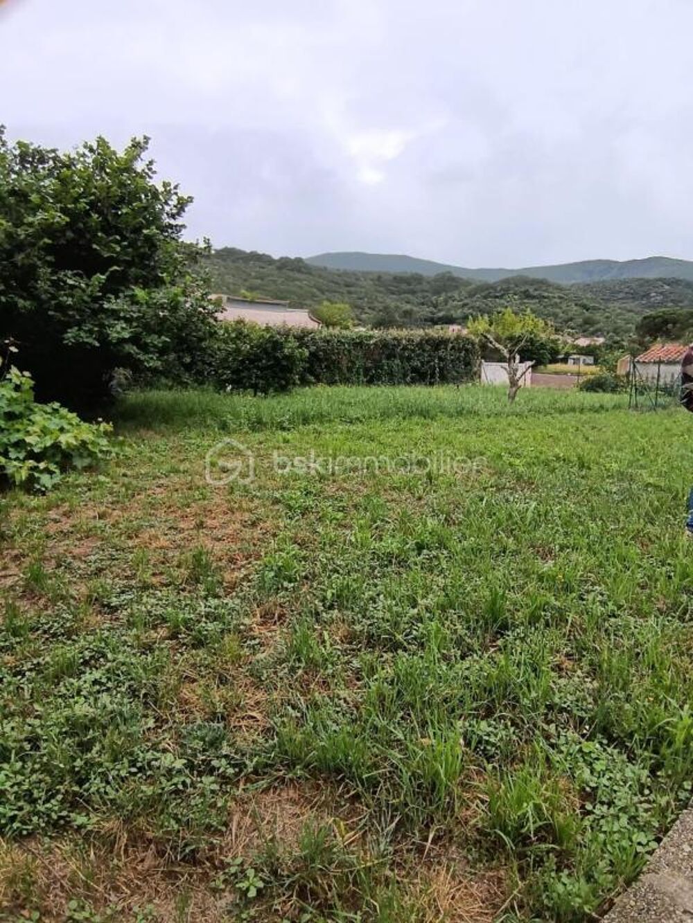 Vente Immeuble ENSEMBLE IMMOBILIER AVEC APPARTEMENTS / TERRASSES / JARDIN / GARAGES REYNES 66400 Reynes