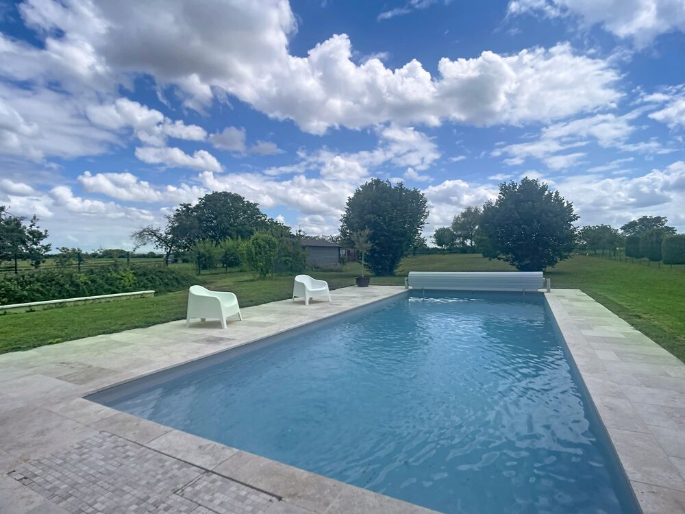 Indre et Loire, 20 mn Sainte Maure de Touraine, Maison type 7, 4 chambres, avec piscine